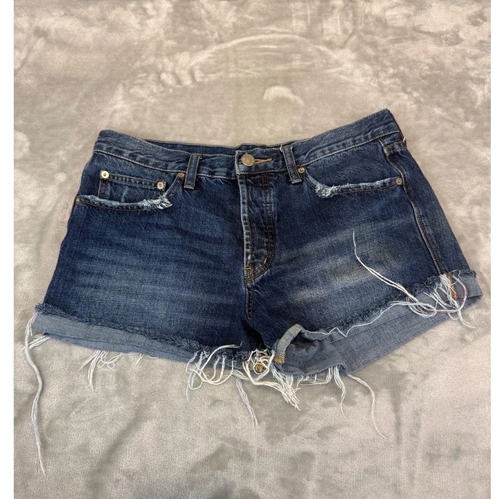 BDG Tomgirl Mid Rise Denim Shorts 29W Distressed Cut Off Button Fly (meas‎ 33x2)